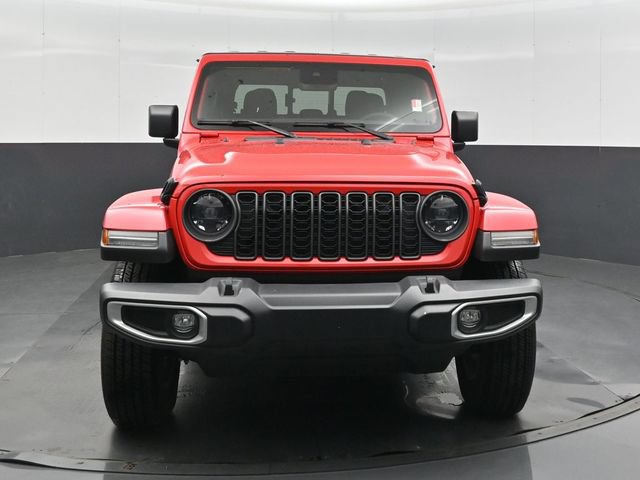 Used 2024 Jeep Gladiator Sport AWD/4WD image 6