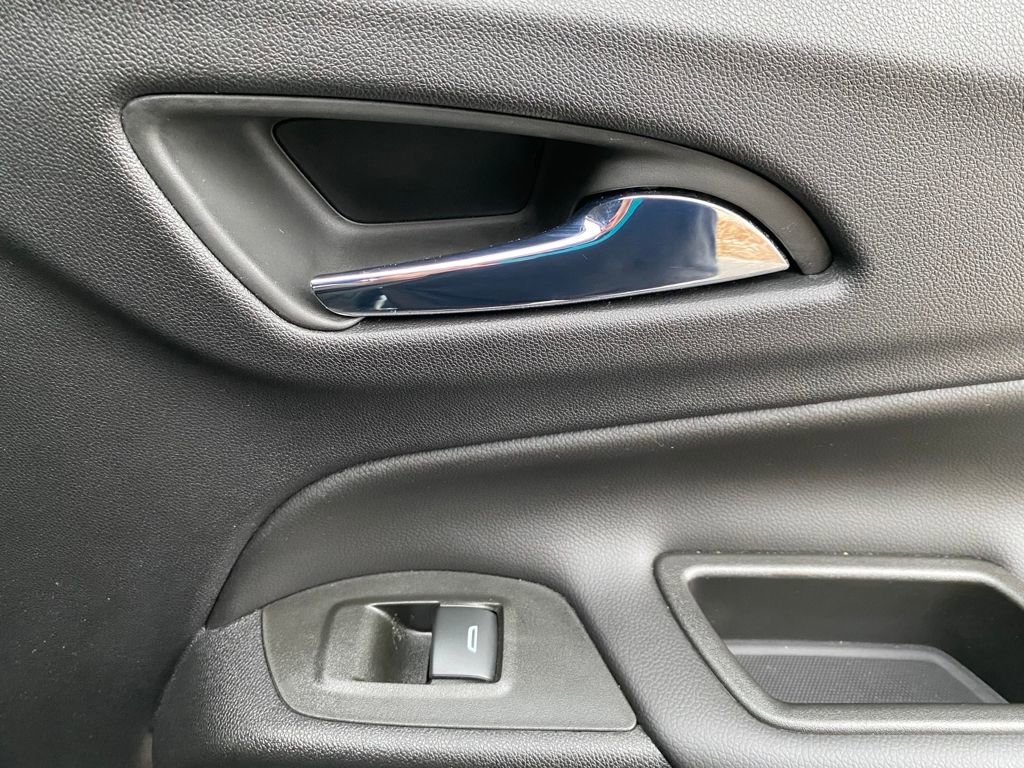 Used 2022 Chevrolet Equinox LT image 12