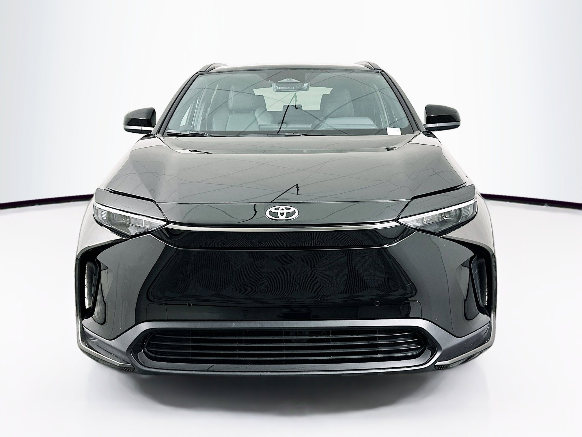 Used 2024 Toyota bZ4X XLE image 2