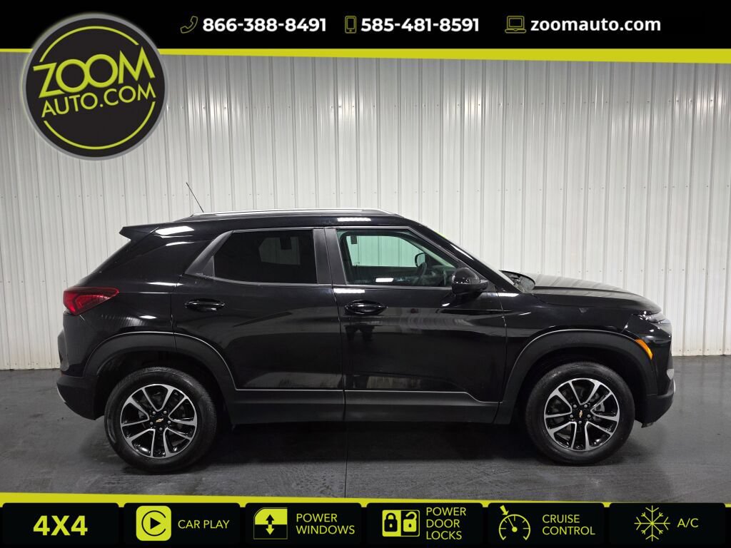 Used 2025 Chevrolet TrailBlazer LT AWD/4WD image 1