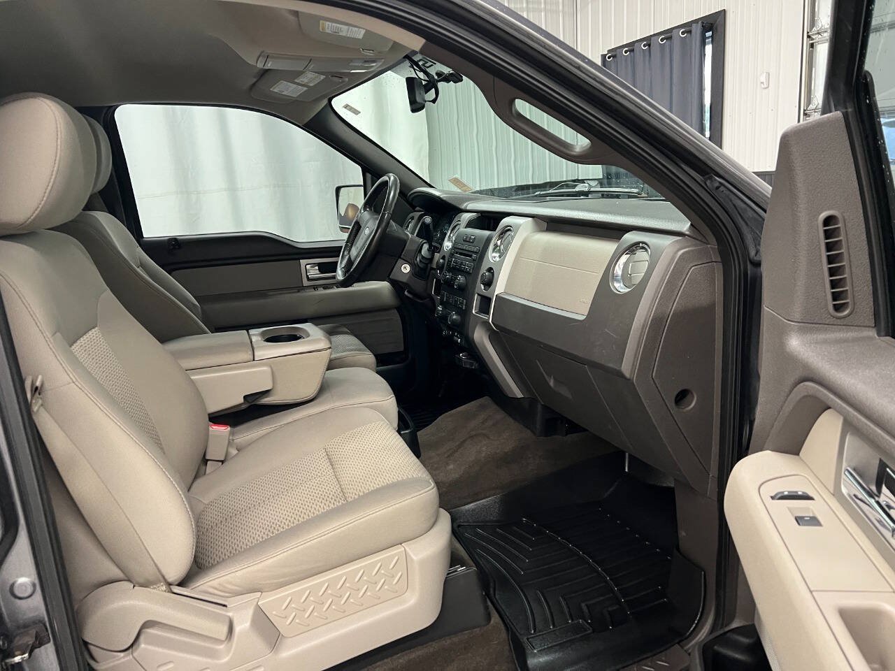 Used 2010 Ford F150 XLT AWD/4WD image 11