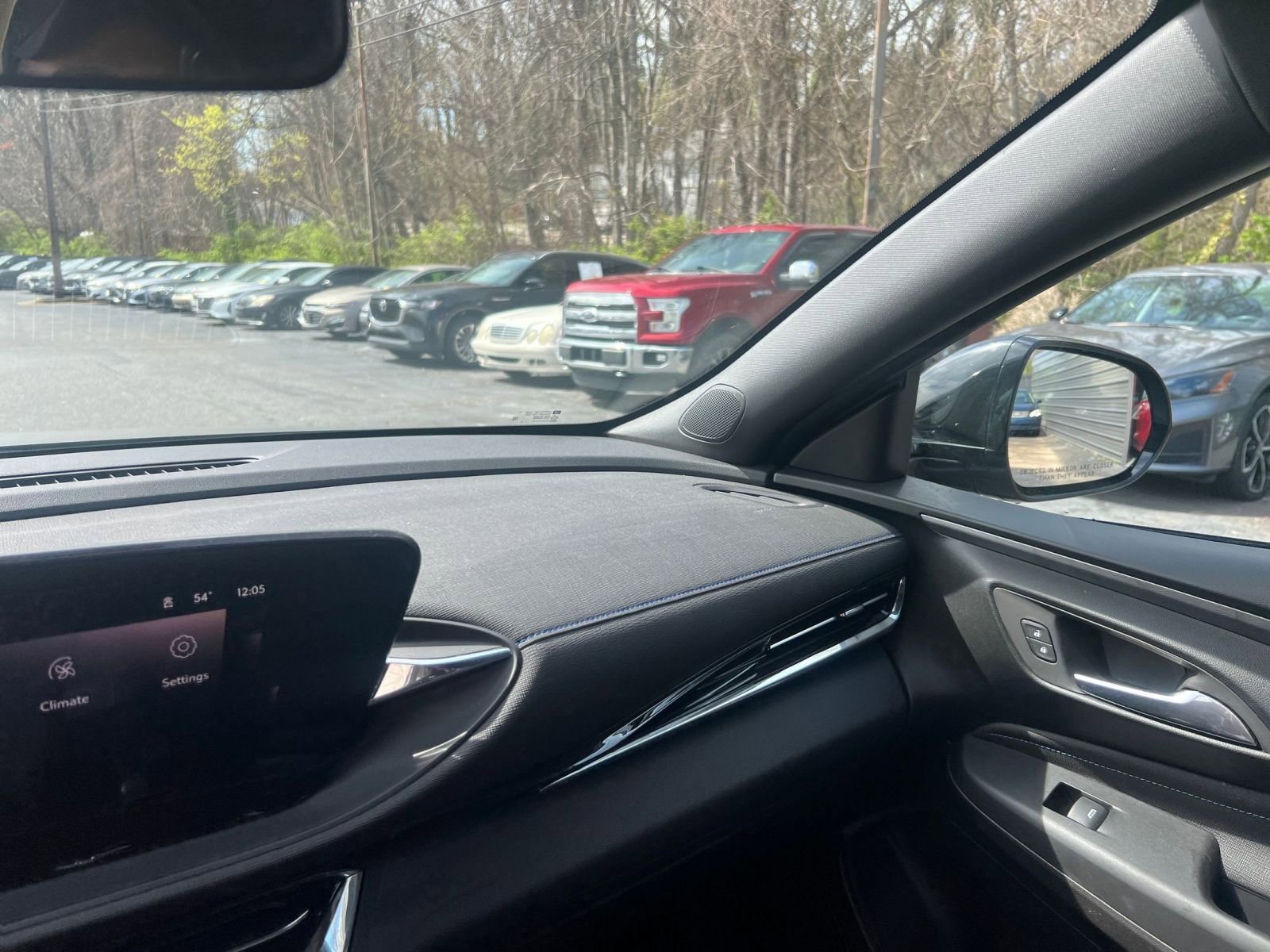 Used 2025 Buick Envista Sport Touring image 30