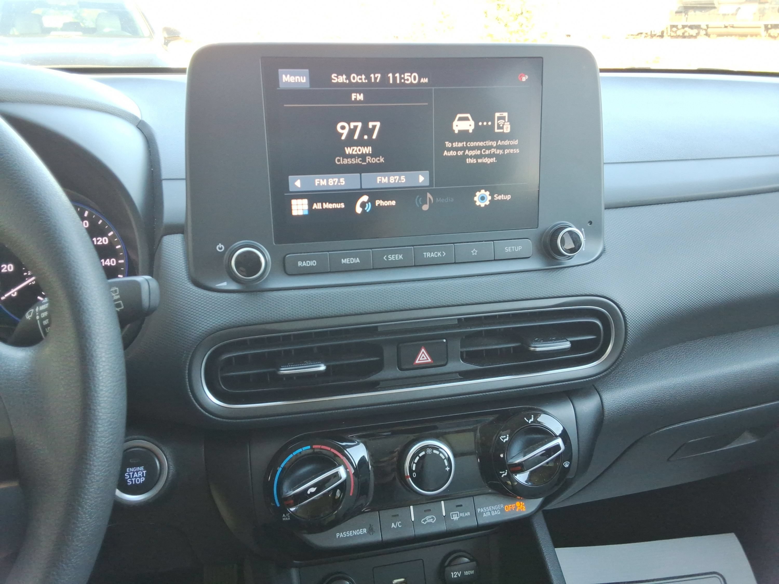 Used 2023 Hyundai Kona SEL AWD/4WD image 28