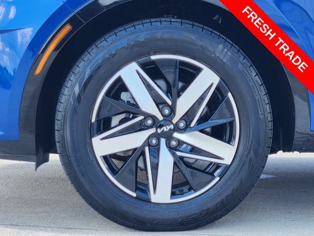 Used 2023 Kia Sorento S w/ Panoramic Sunroof Package FWD image 10