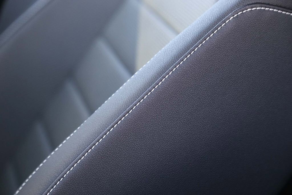 New 2026 Volkswagen Atlas Cross Sport SEL R-Line image 31