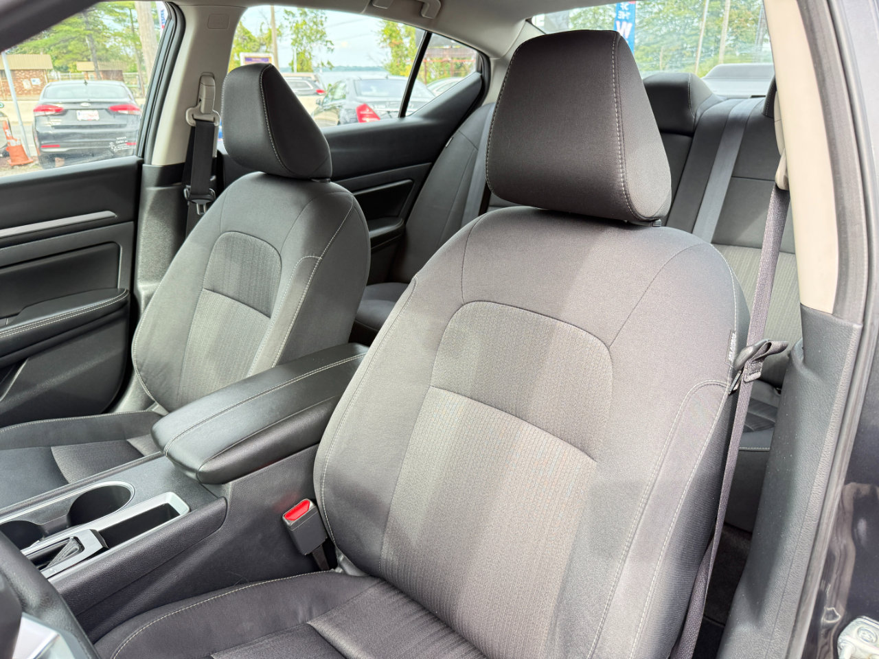 Used 2022 Nissan Altima 2.5 SV image 13