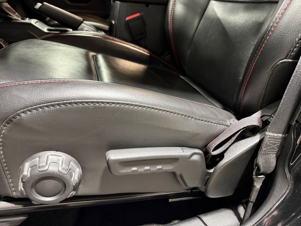 Used 2021 Jeep Wrangler Unlimited Rubicon w/ Uconnect 4C Nav & Sound Group AWD/4WD image 23