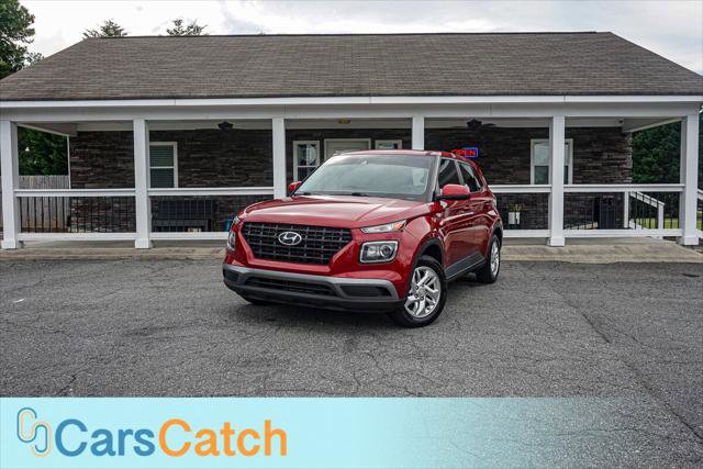 Used 2021 Hyundai Venue SE FWD image 1