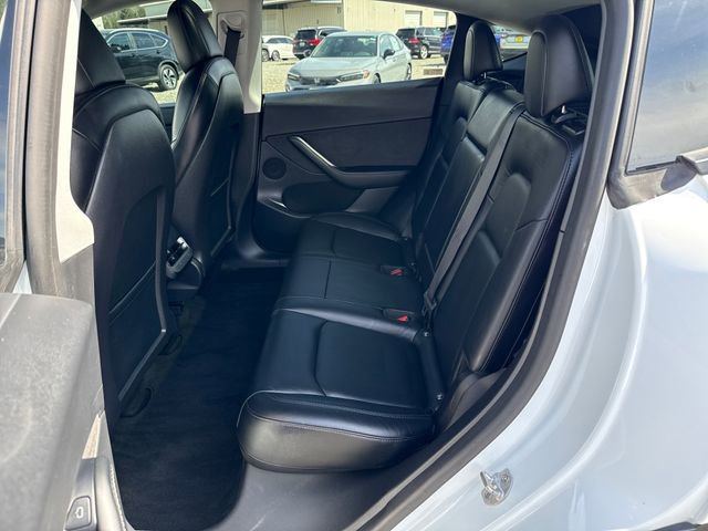 Used 2022 Tesla Model Y Performance AWD/4WD image 19