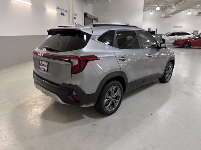 Used 2024 Kia Seltos S FWD image 9