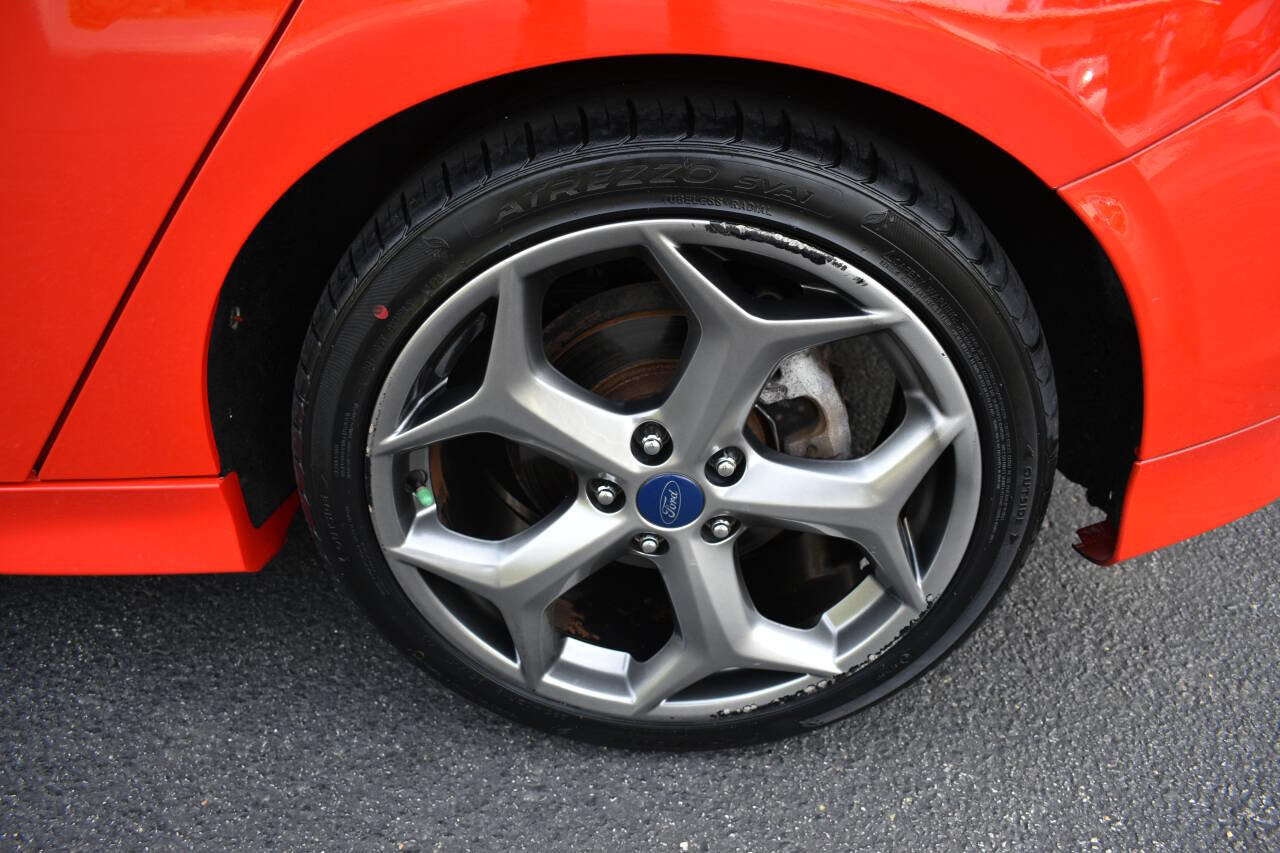 Used 2013 Ford Focus ST image 42