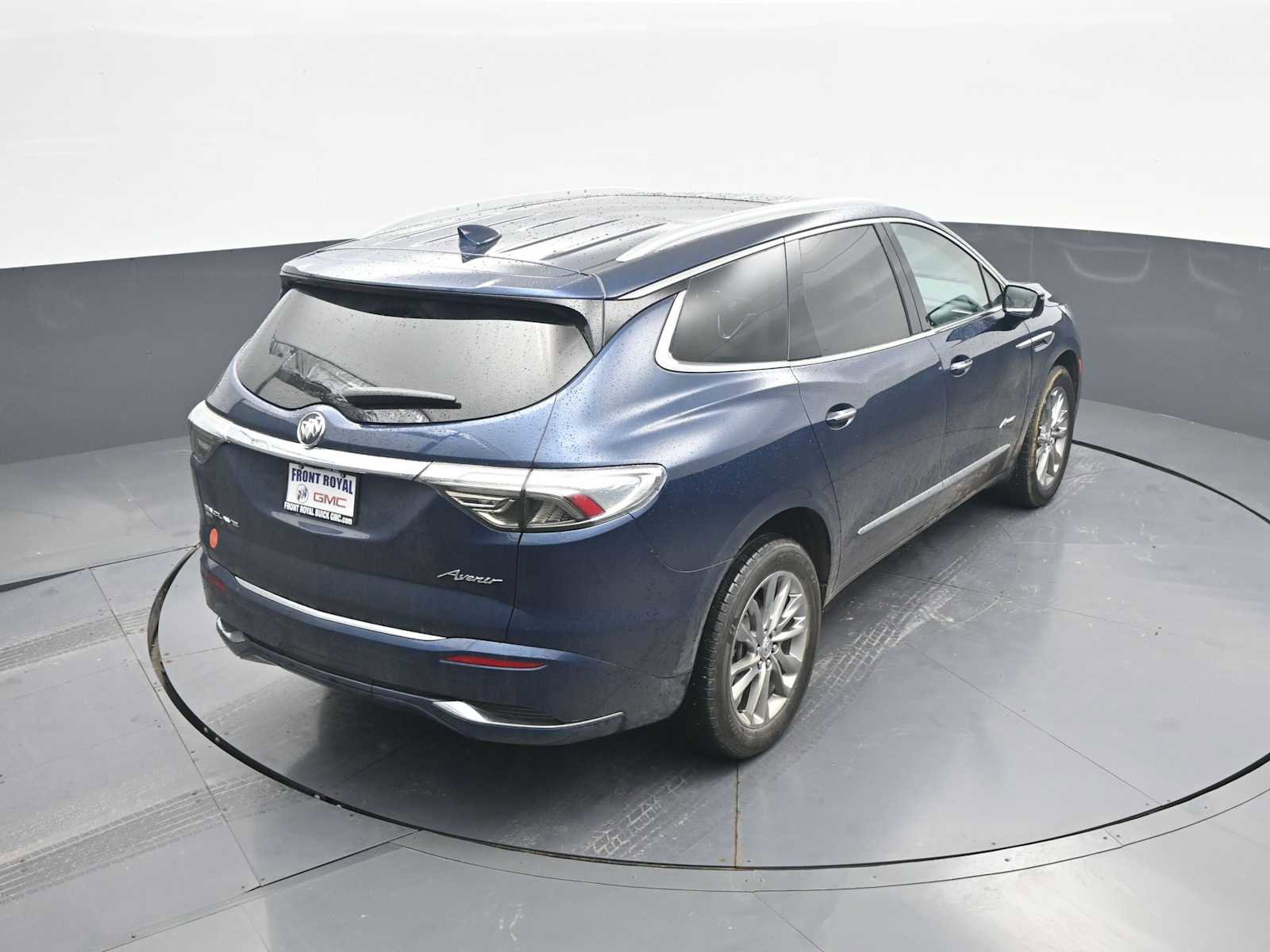 Used 2024 Buick Enclave Avenir w/ Avenir Technology Package AWD/4WD image 28