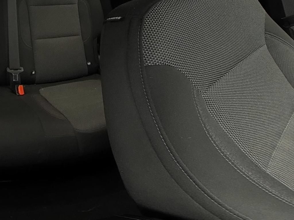 Certified 2023 Chevrolet Traverse LT FWD image 14