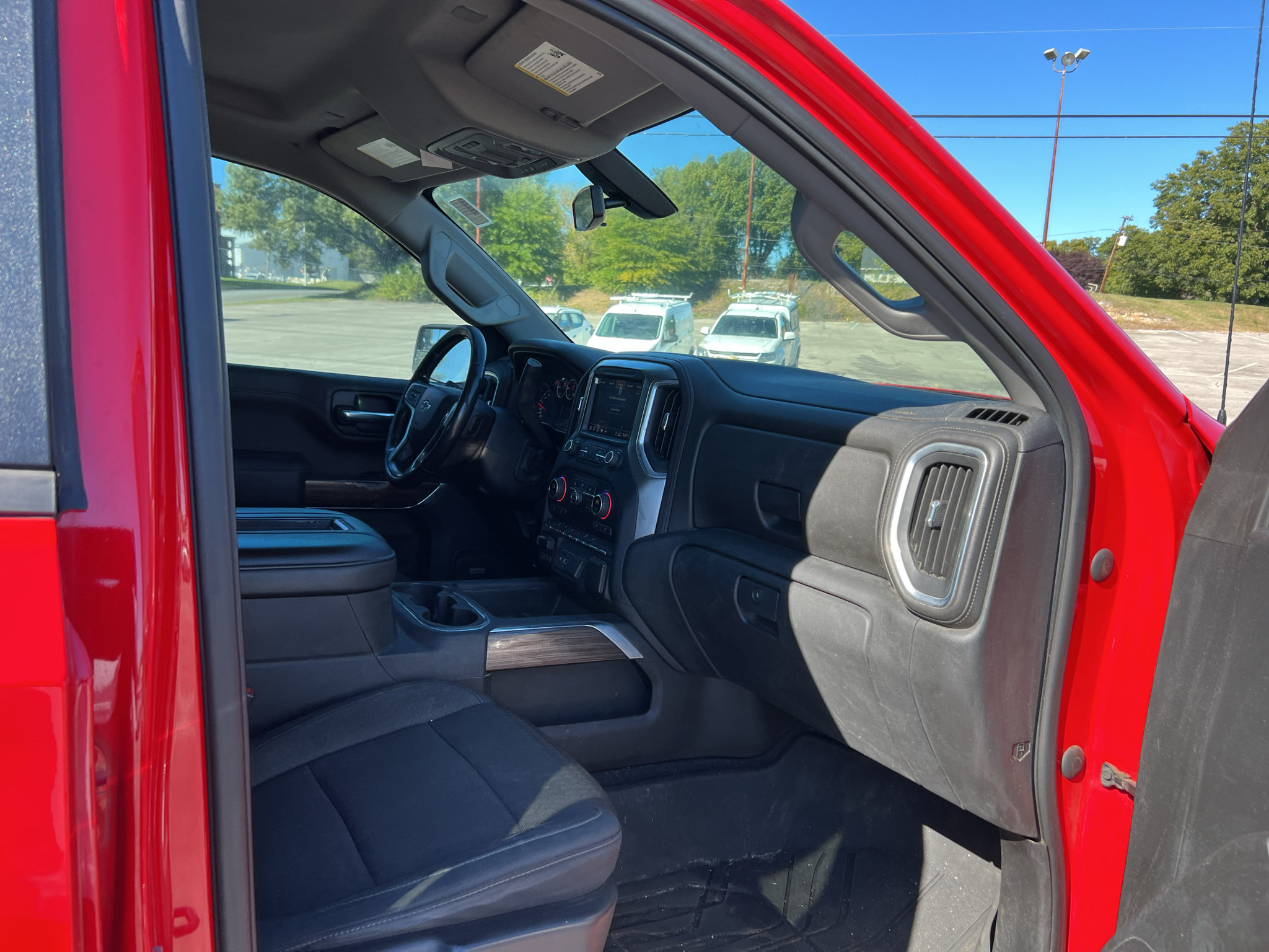 Used 2020 Chevrolet Silverado 1500 LT Trail Boss AWD/4WD image 8
