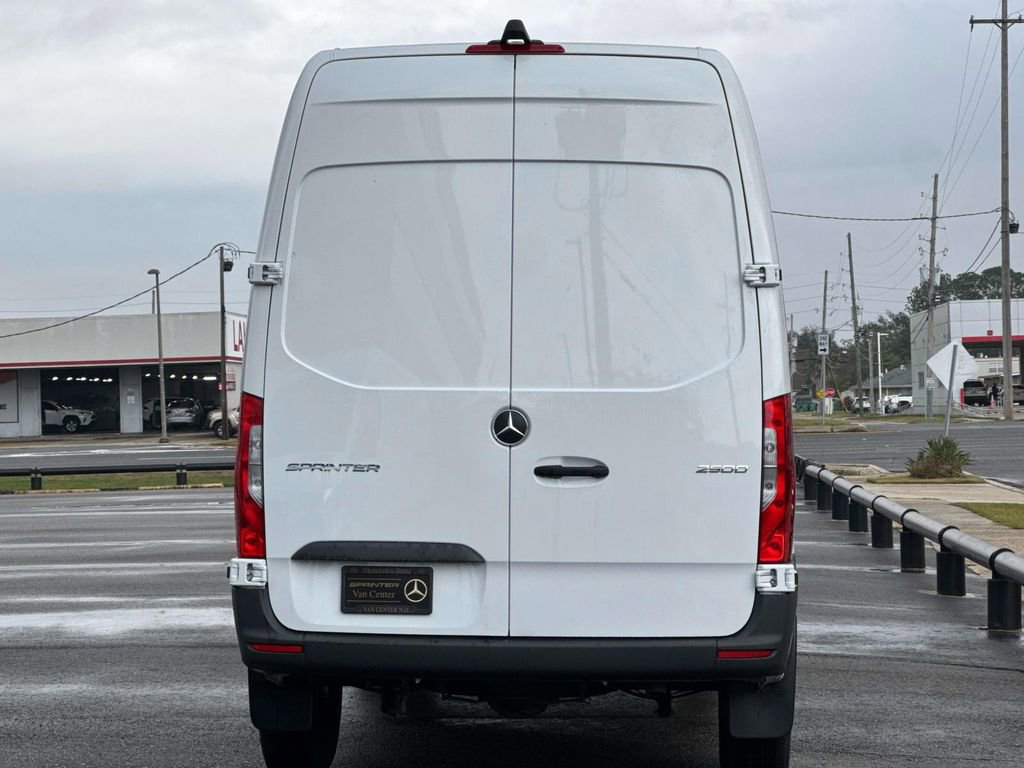 New 2025 Mercedes-Benz Sprinter 2500 image 4