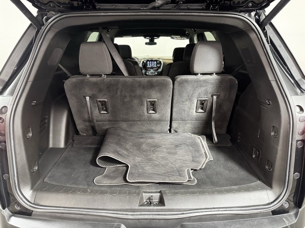 Used 2022 Chevrolet Traverse LT image 6