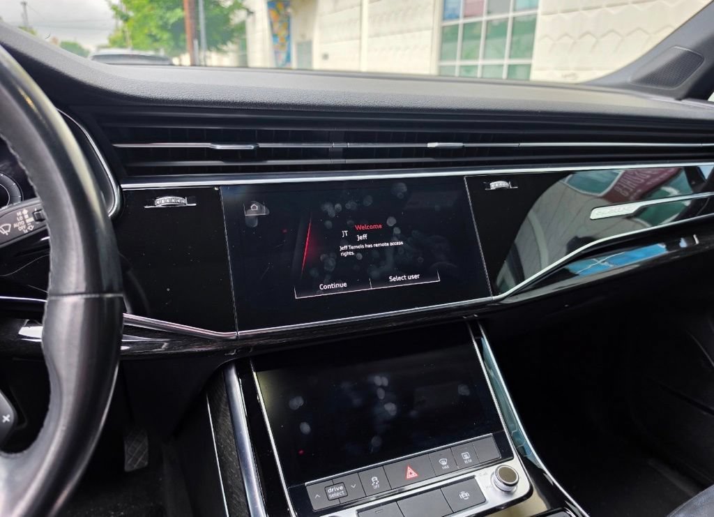 Used 2021 Audi Q7 3.0T Premium Plus w/ Premium Plus Package AWD/4WD image 6