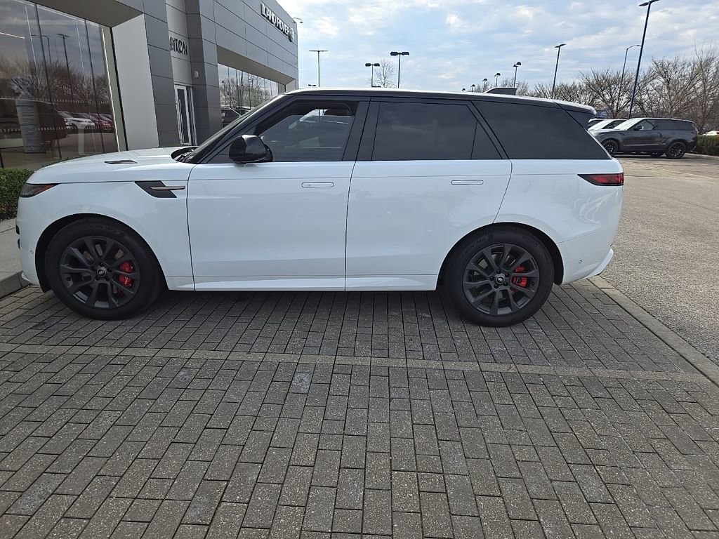 Used 2025 Land Rover Range Rover Sport Dynamic SE image 8