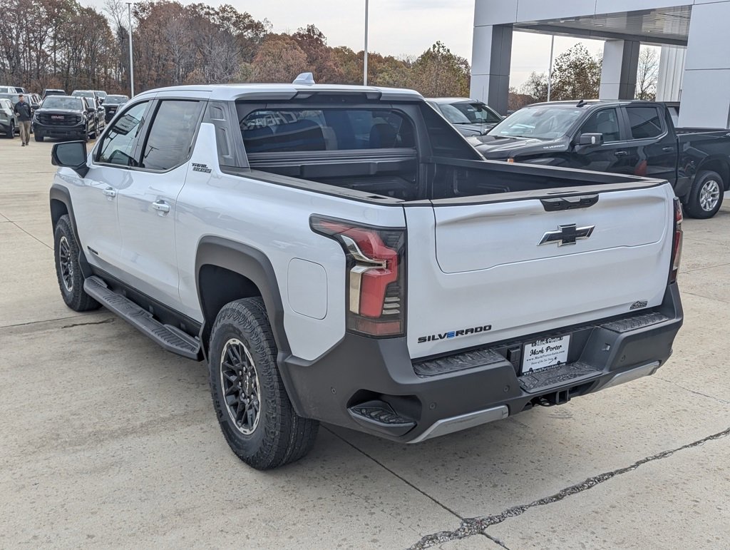 New 2026 Chevrolet Silverado EV Trail Boss image 8
