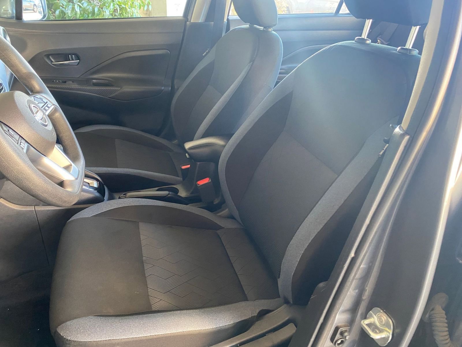 Used 2025 Nissan Versa SV FWD image 27