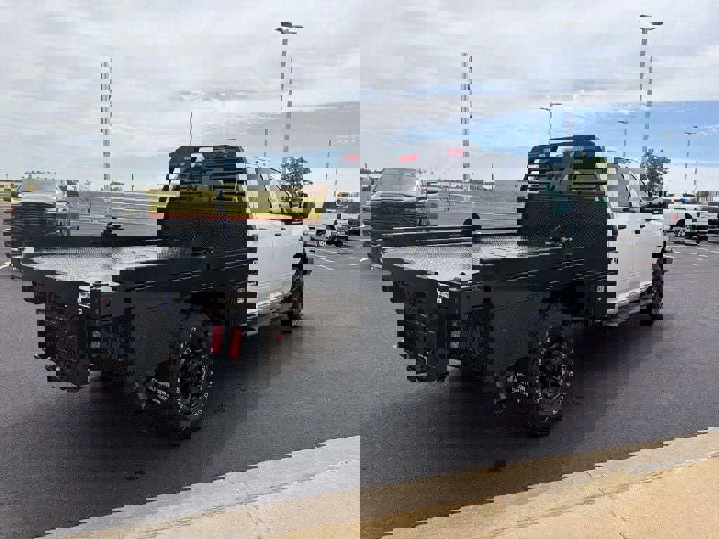 New 2026 RAM 3500 Tradesman AWD/4WD image 4