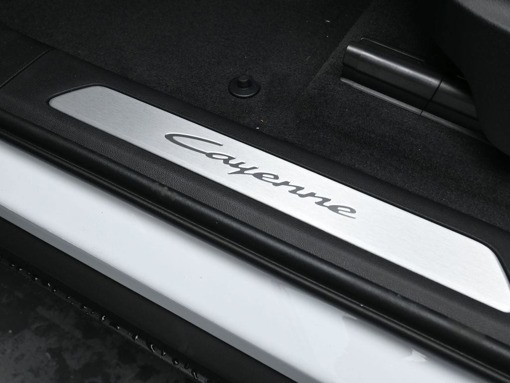 New 2026 Porsche Cayenne image 14