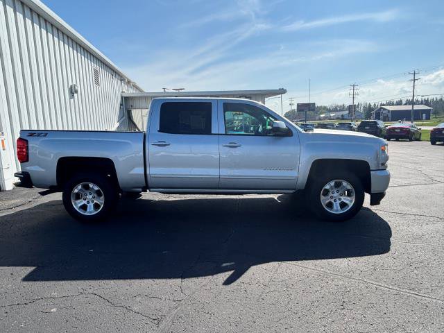 Used 2018 Chevrolet Silverado 1500 LT w/ All Star Edition AWD/4WD image 3