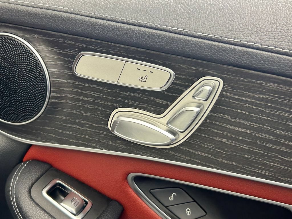 Used 2022 Mercedes-Benz GLC 300 4MATIC Coupe image 58