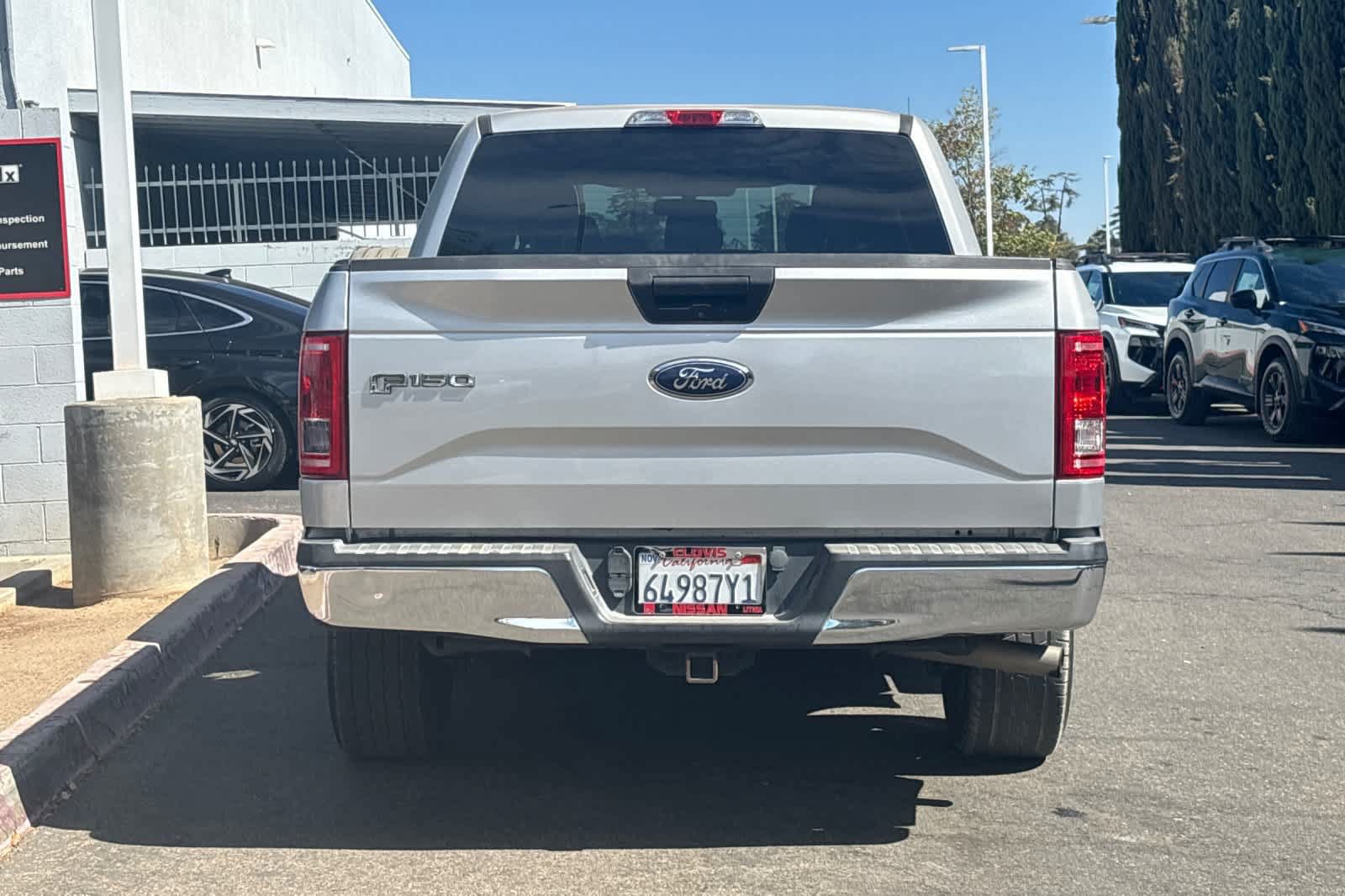 Used 2015 Ford F150 XLT w/ Equipment Group 301A Mid RWD image 8