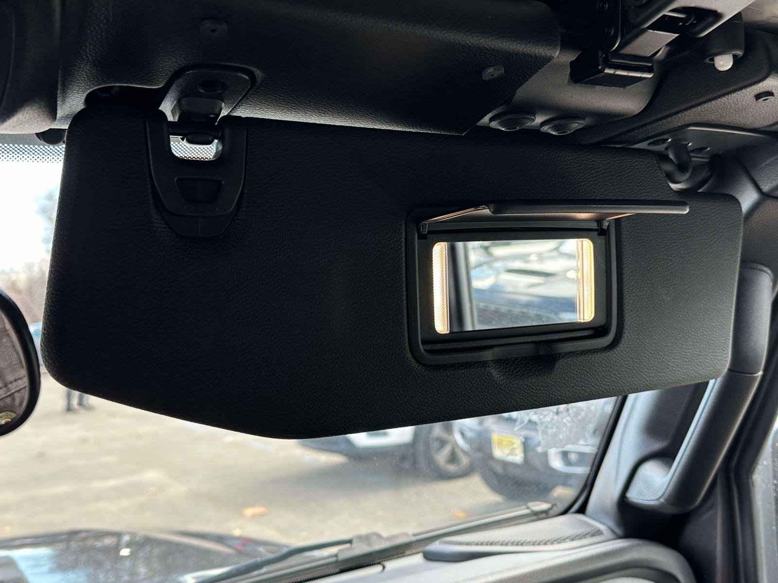 Used 2024 Jeep Wrangler Unlimited Sport image 27