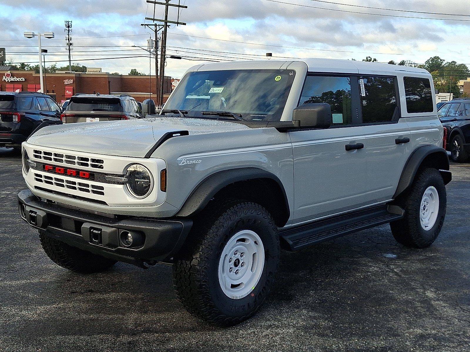 New 2026 Ford Bronco Heritage Edition AWD/4WD image 2