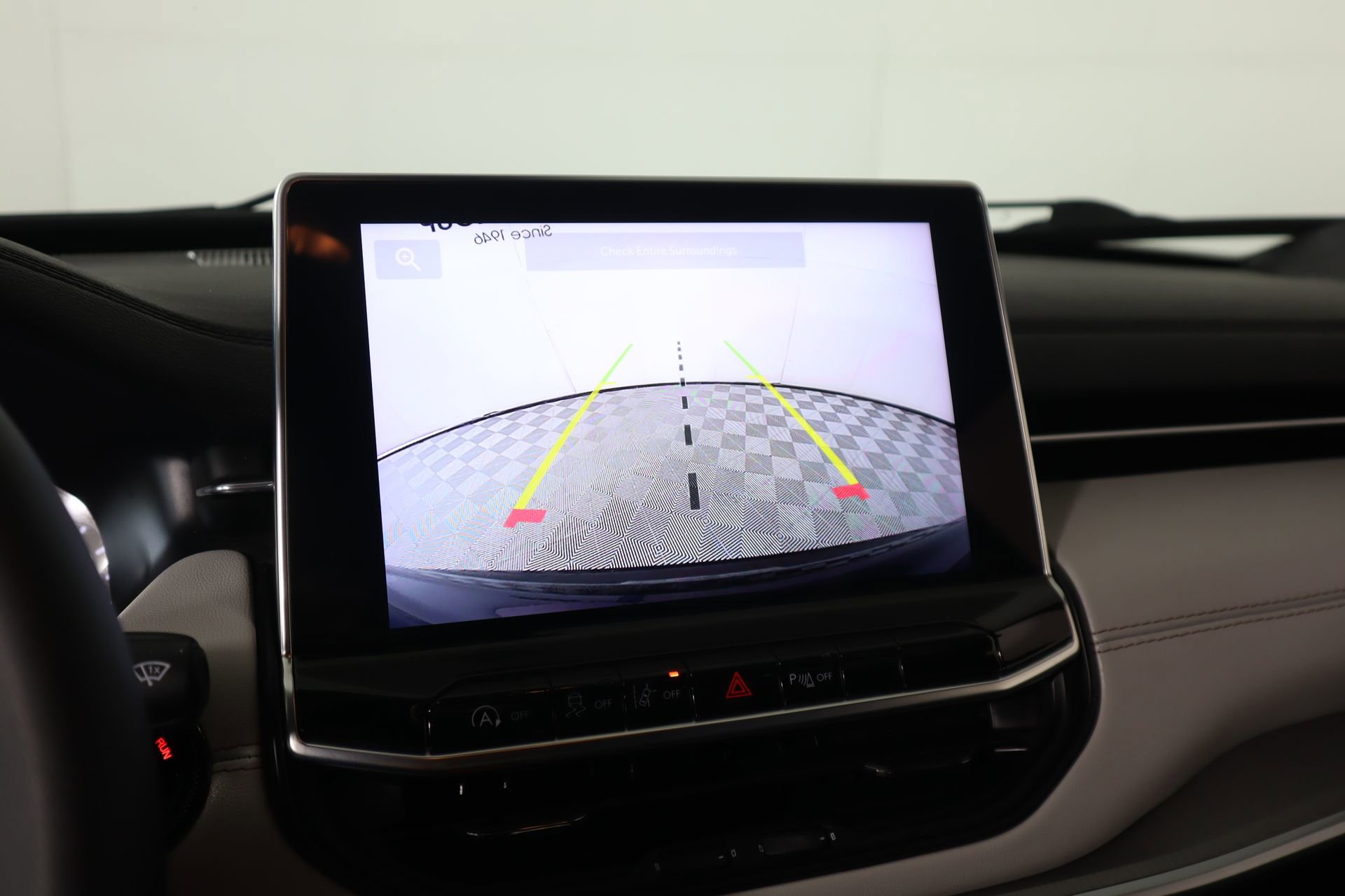 Used 2025 Jeep Compass Limited image 6