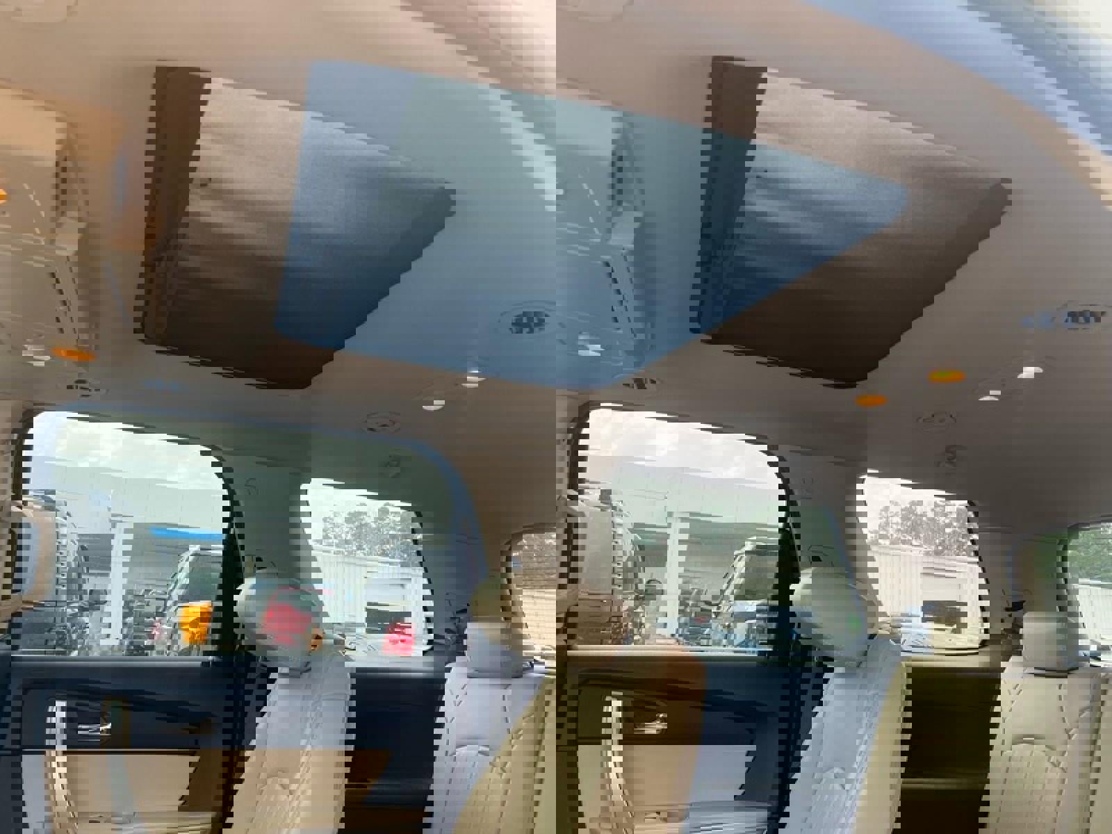 Used 2011 GMC Acadia SLT image 35