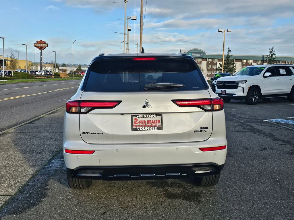 New 2025 Mitsubishi Outlander SEL Black Edition image 6