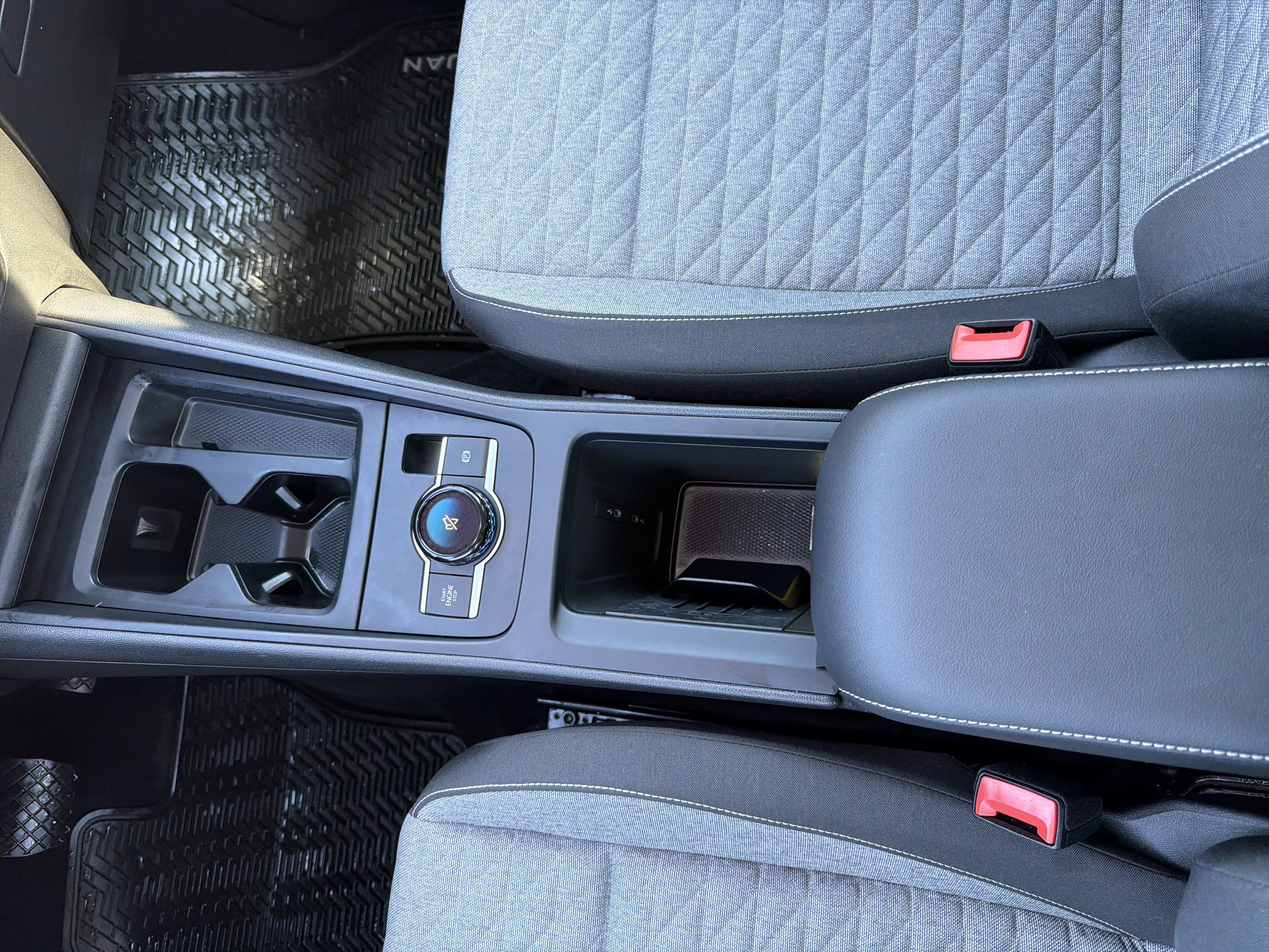 Certified 2025 Volkswagen Tiguan S image 9