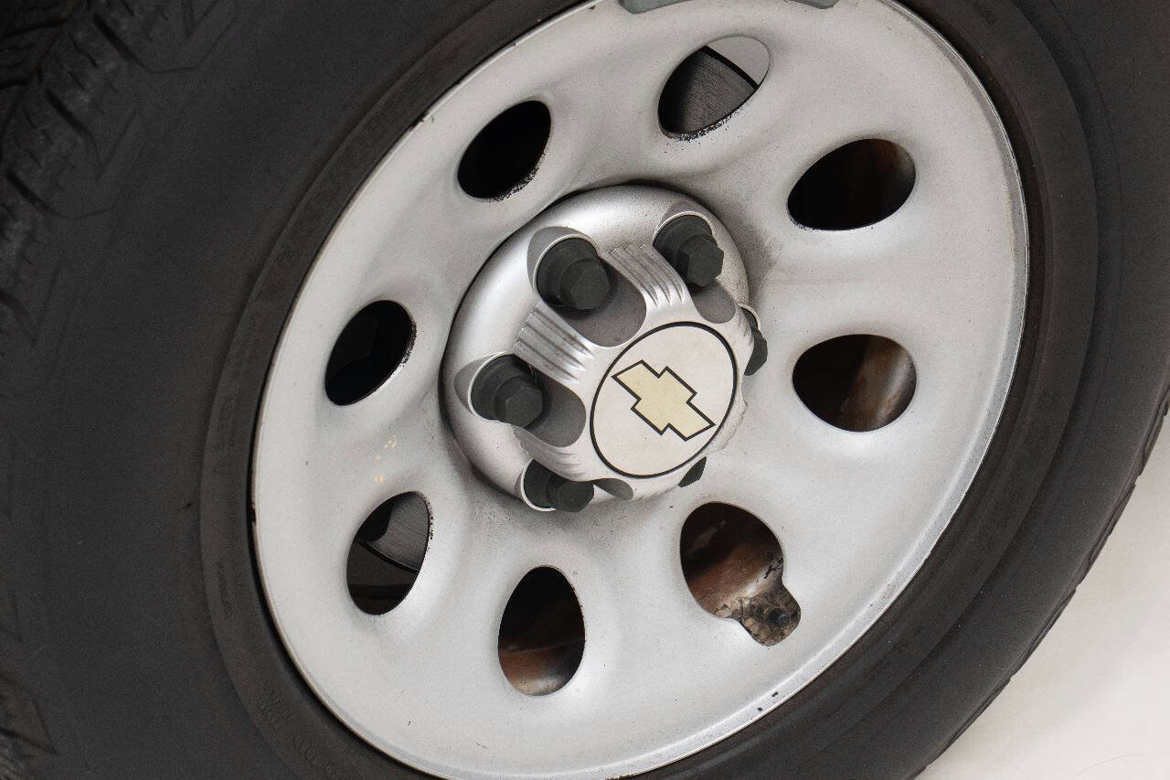 Used 2013 Chevrolet Express 1500 image 65