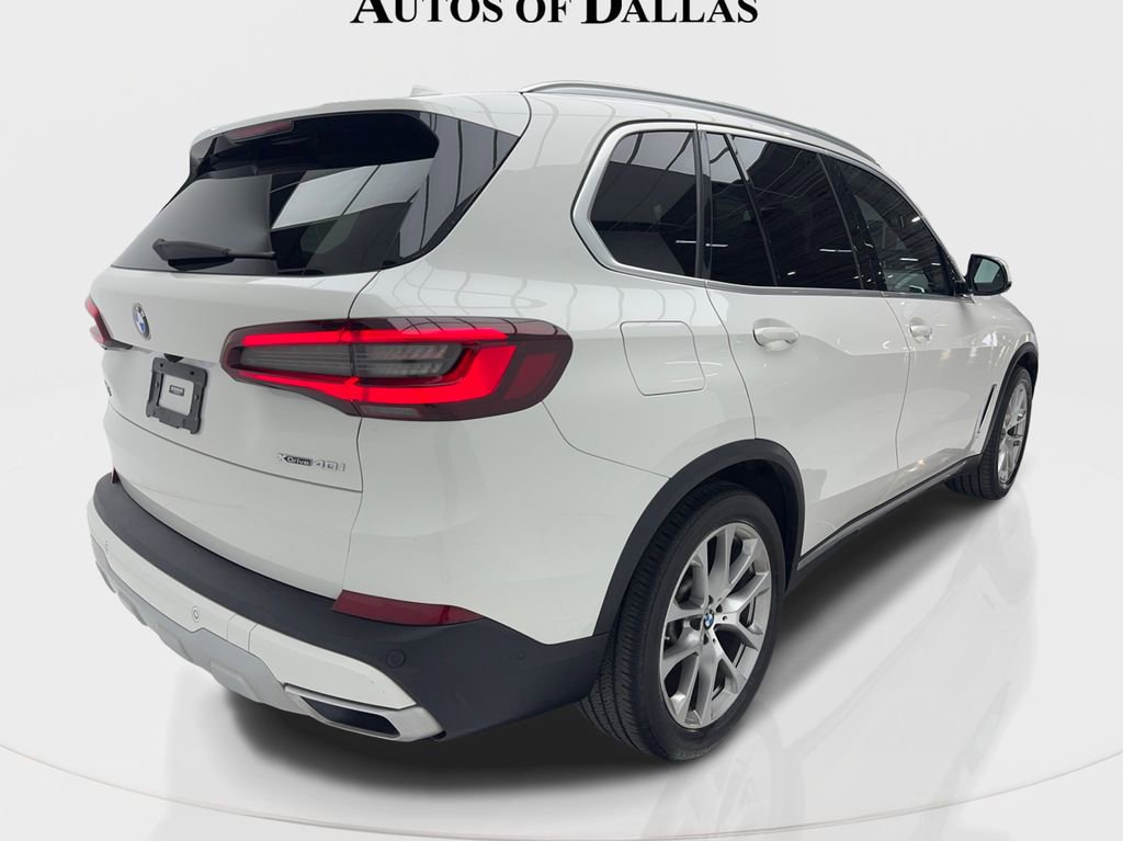 Used 2022 BMW X5 xDrive40i w/ Parking Assistance Package image 9