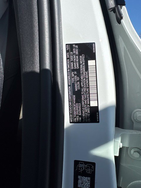 Certified 2026 Volvo XC60 B5 Plus AWD/4WD image 28