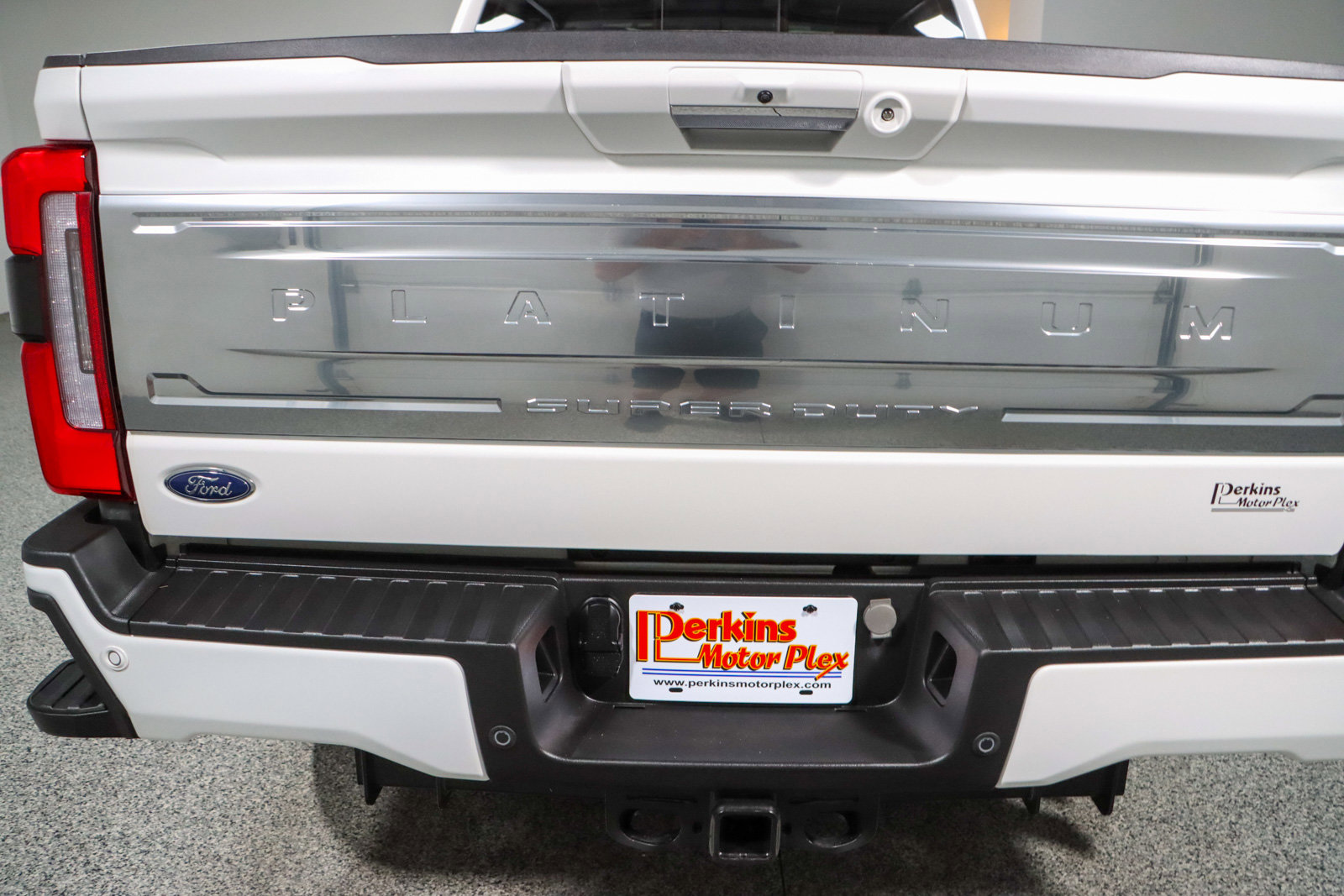 Used 2024 Ford F250 Platinum AWD/4WD image 8