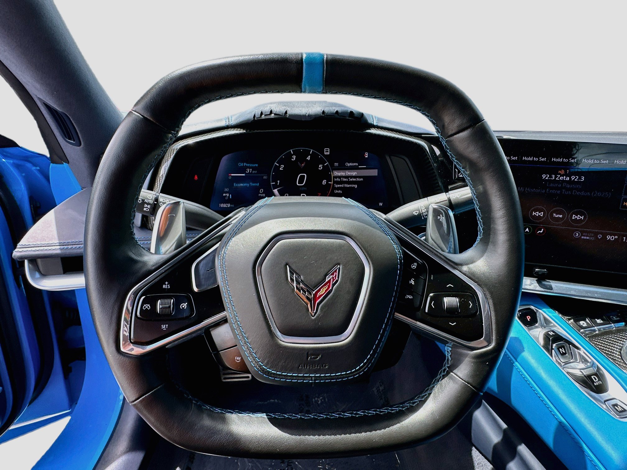 Used 2021 Chevrolet Corvette Stingray Premium Conv w/ Z51 Performance Package RWD image 10