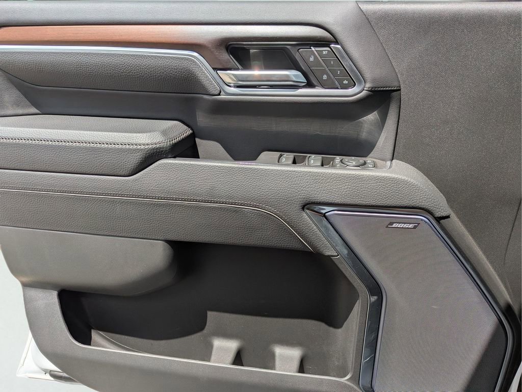 New 2025 GMC Sierra 2500 Denali w/ Denali Reserve Package image 17