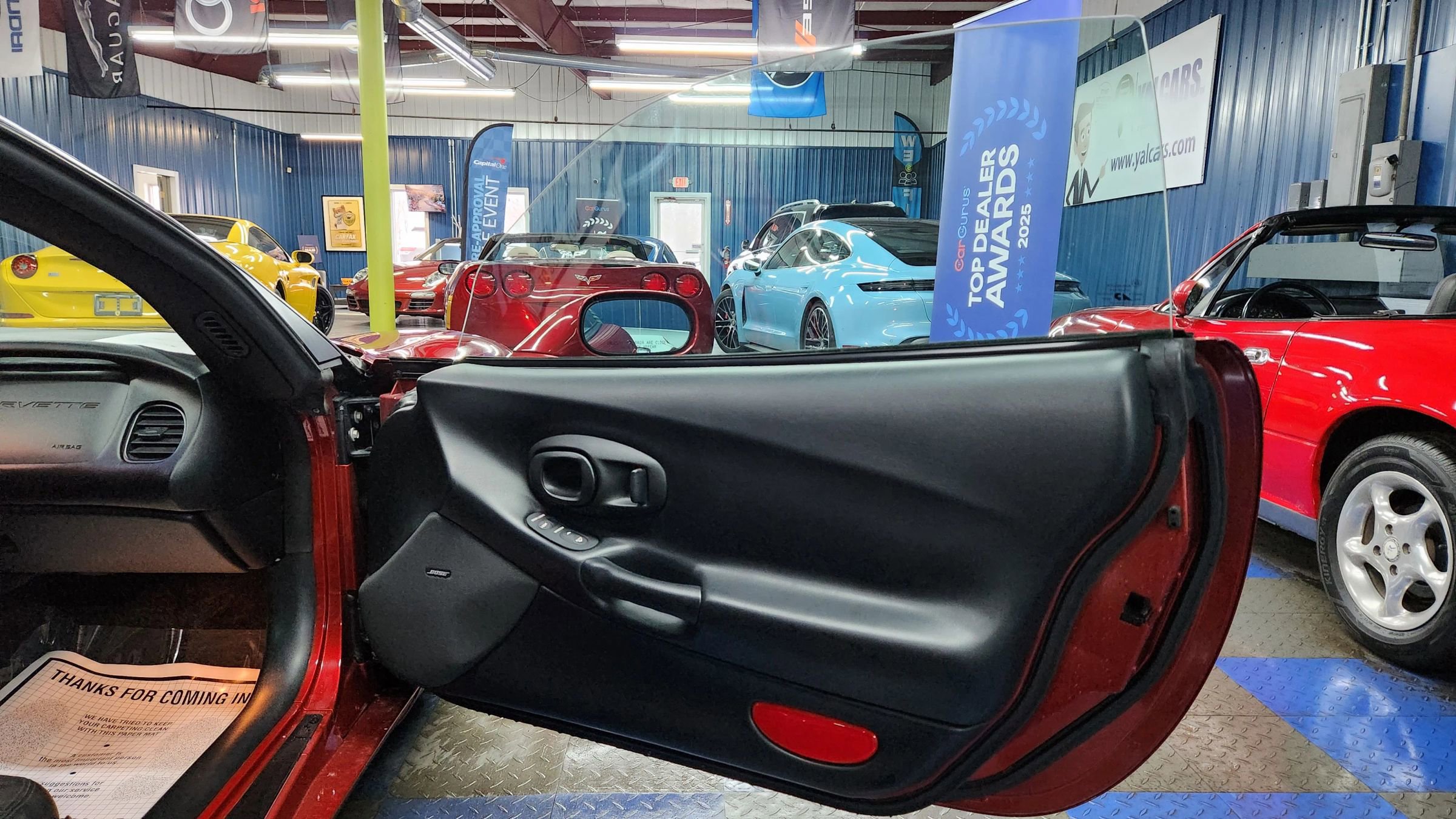 Used 2000 Chevrolet Corvette Coupe w/ Performance Handling Pkg image 14