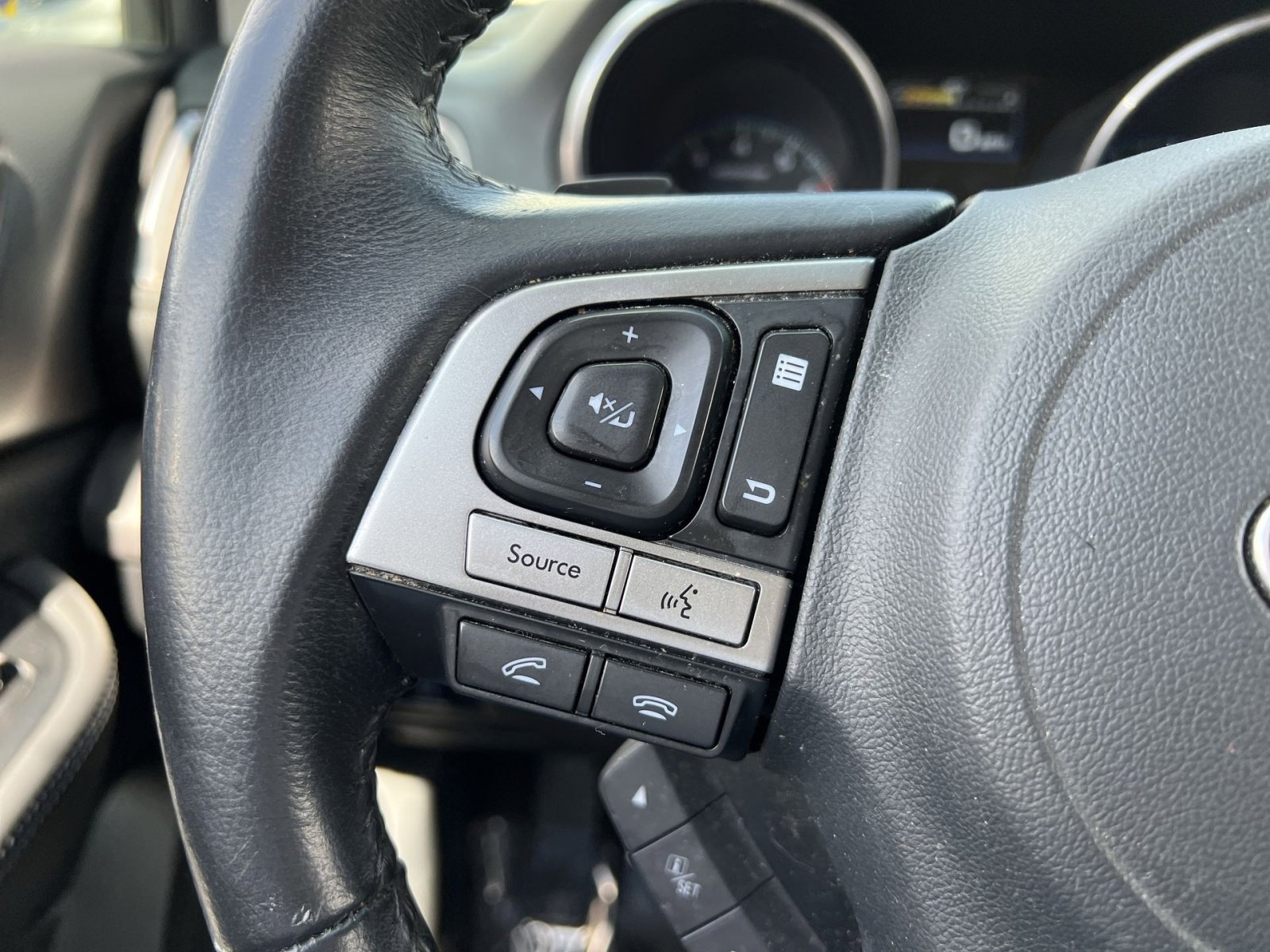 Used 2015 Subaru Outback 2.5i Limited AWD/4WD image 34