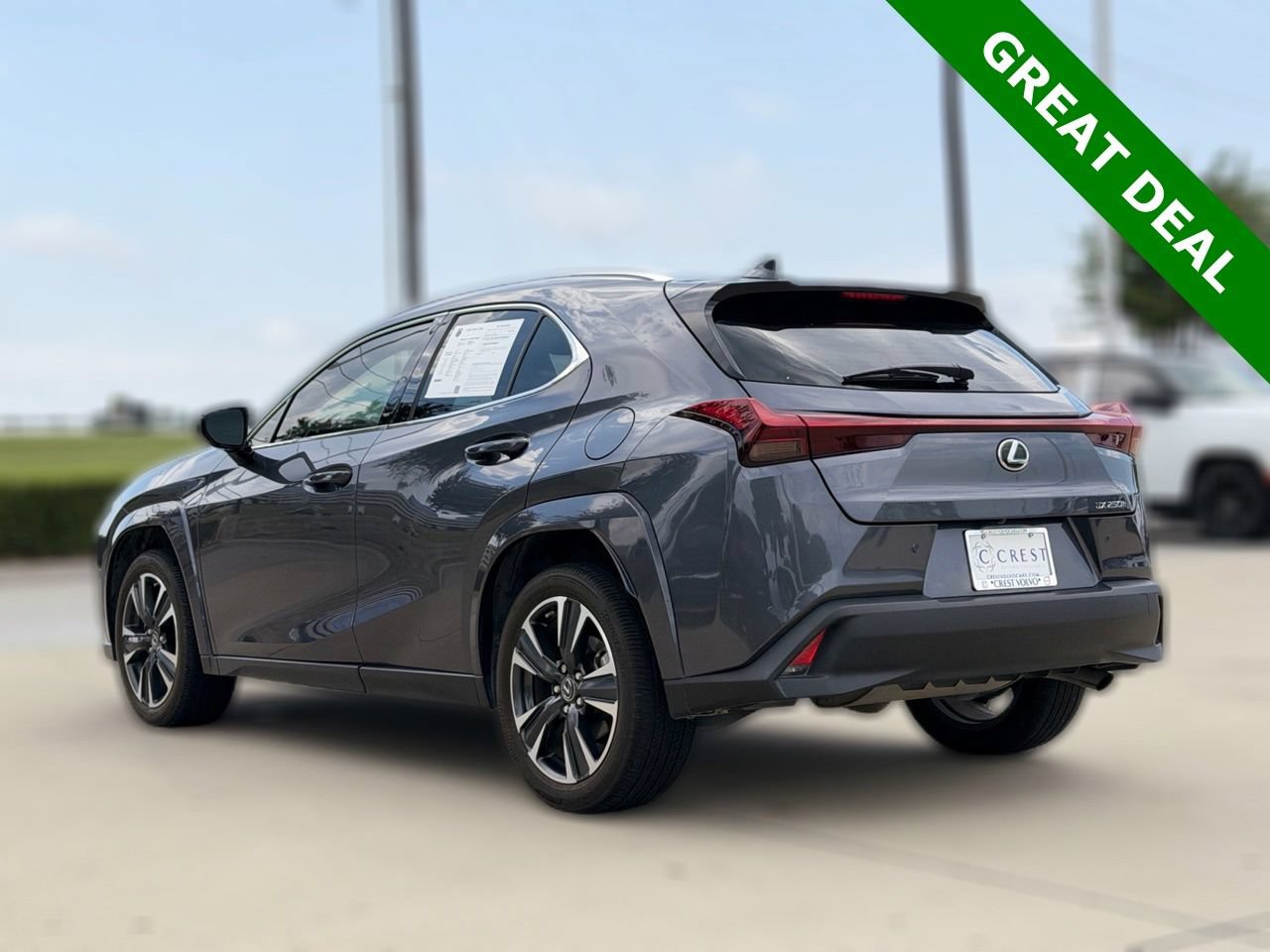 Used 2024 Lexus UX 250h FWD w/ Premium Package image 7