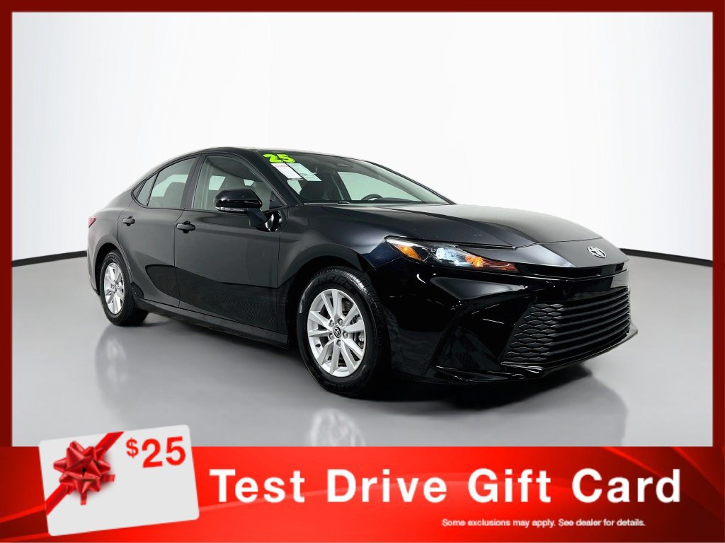 Used 2025 Toyota Camry LE FWD image 1