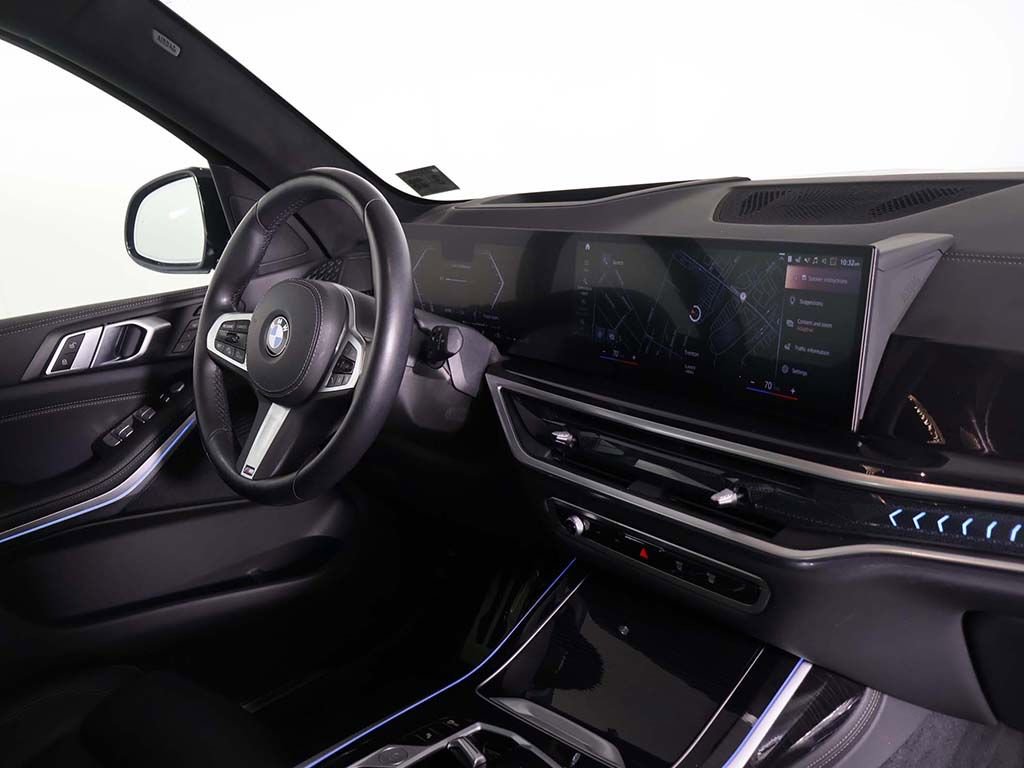 Used 2023 BMW X7 xDrive40i w/ M Sport Package image 30