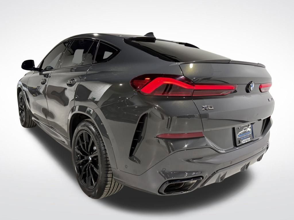 Used 2023 BMW X6 M50i w/ Executive Package image 8