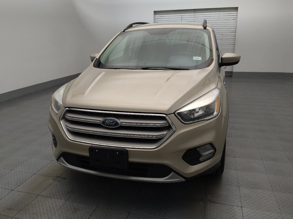 Used 2018 Ford Escape SE FWD image 15