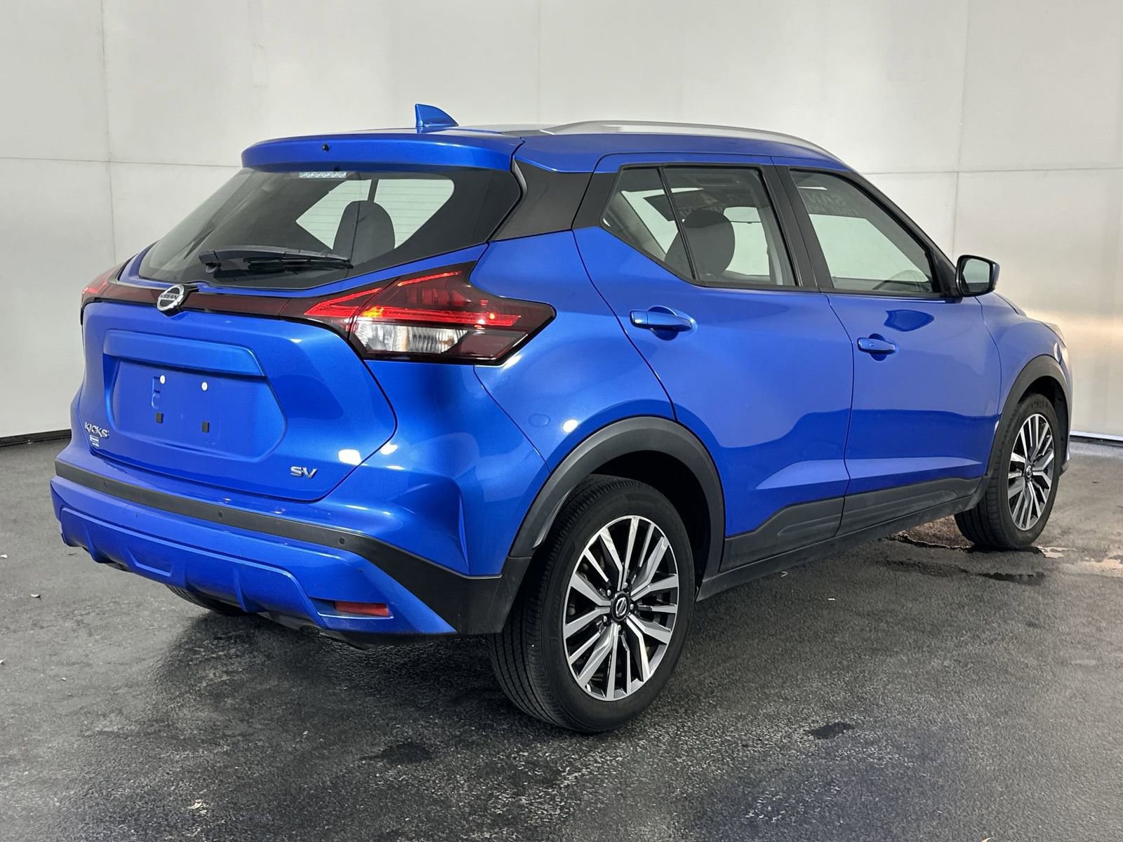 Certified 2021 Nissan Kicks SV image 8