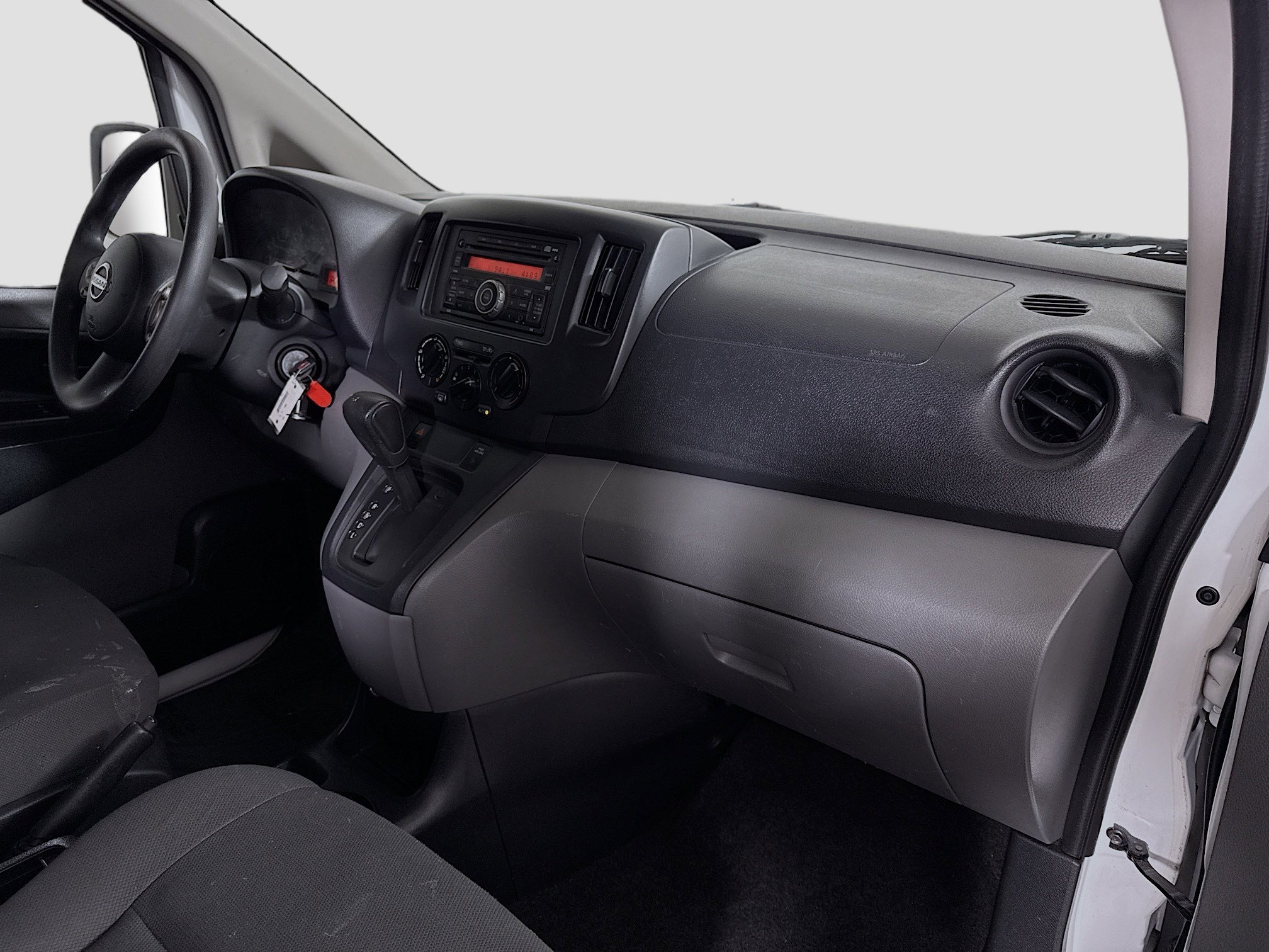 Used 2014 Nissan NV200 SV w/ Exterior Appearance Package image 28